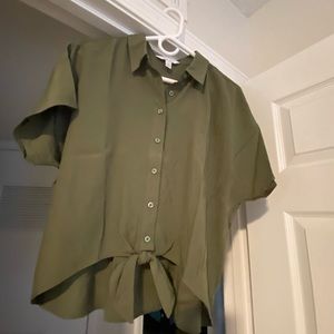 Womens cropped tie shirt